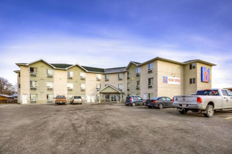 Motel 6 Regina, SK in Regina, SK