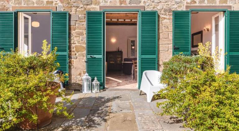 Holiday apartment with garden — photo 4