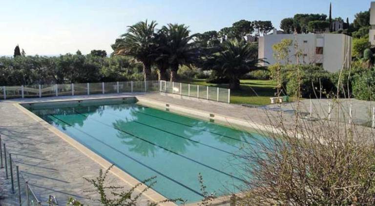 Apartment with pool | Pets allowed — photo 3