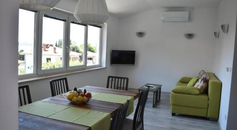 Apartment with 2 rooms for 5 persons — photo 3