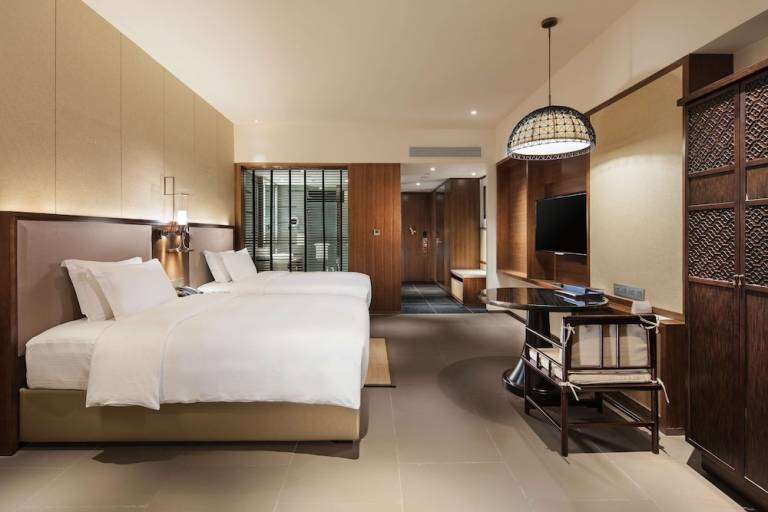 Resort  Longmen