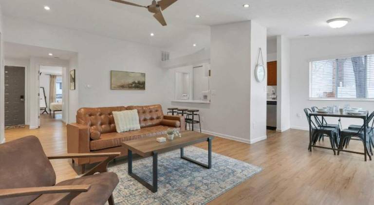 Vacation home with yard in Franklin, OH