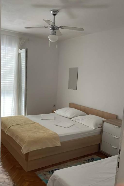 Two bedroom apartment near beach Podgora, Makarska (A-11888-a) in Tucepi