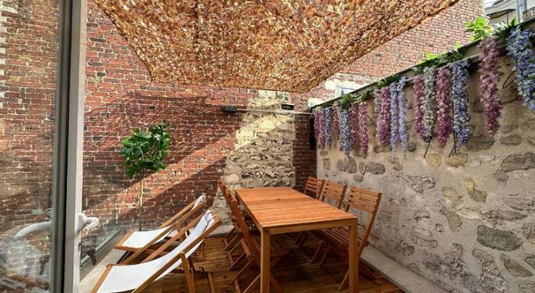 Rental apartment with terrace & garden in Gennevilliers