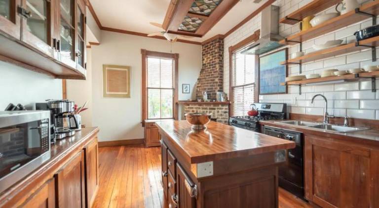 Holiday apartment with 2 rooms for 4 persons in Savannah, GA