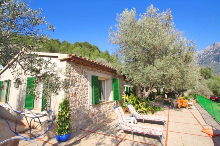 Hus  Sóller