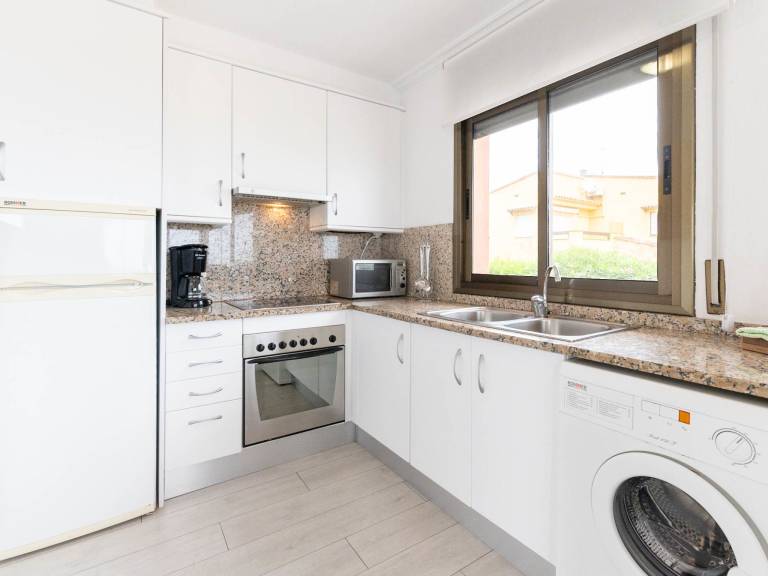 Wonderful apartment with barbecue & patio | Sea view | Next to the beach | Pets are welcome — photo 3