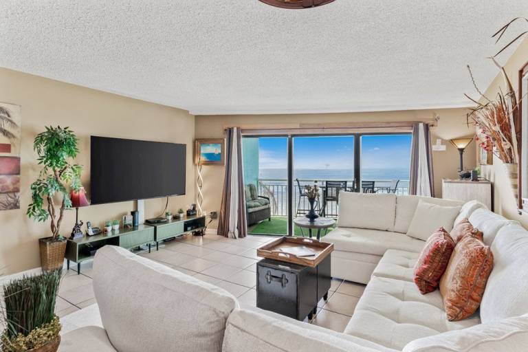 Condo  Redington Shores