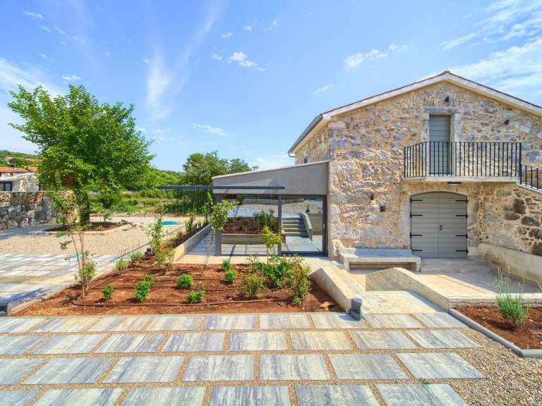 Ferienhaus Pinezići