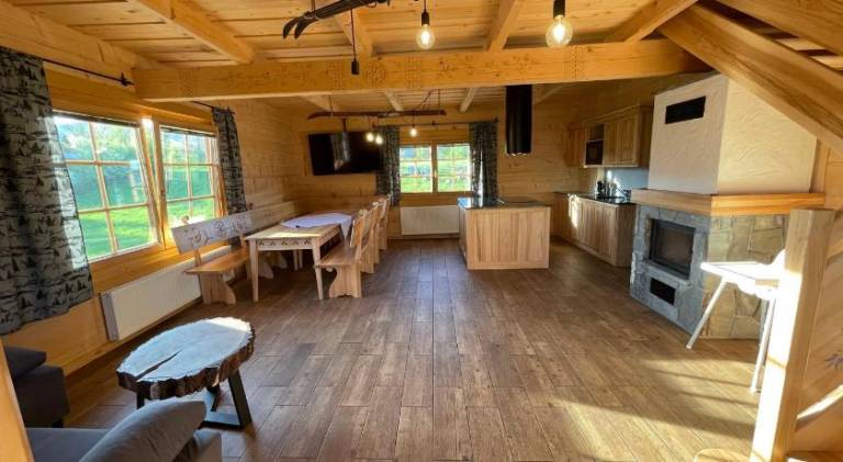 Chalet with yard, terrace & grill — photo 2