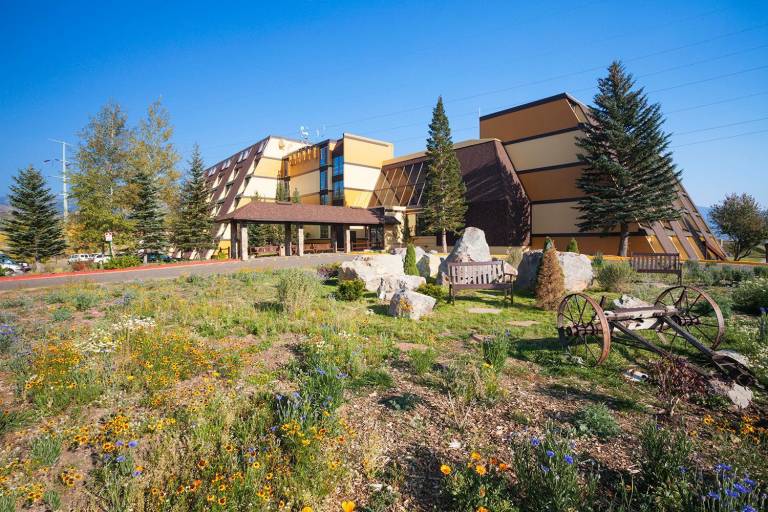 Legacy Vacation Resorts - Steamboat Springs Hilltop in Steamboat Springs, CO