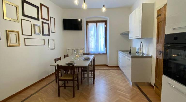 Rental apartment with 2 rooms for 5 persons — photo 2