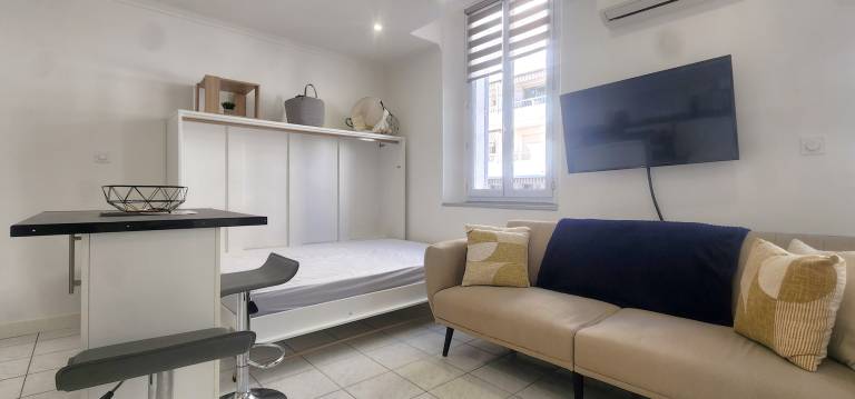 Studio | Dogs allowed in Grasse