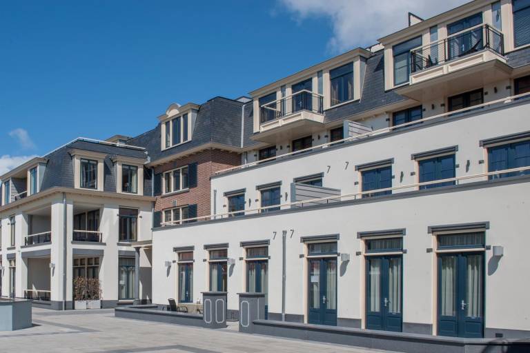 Apartment with terrace & pool in Domburg