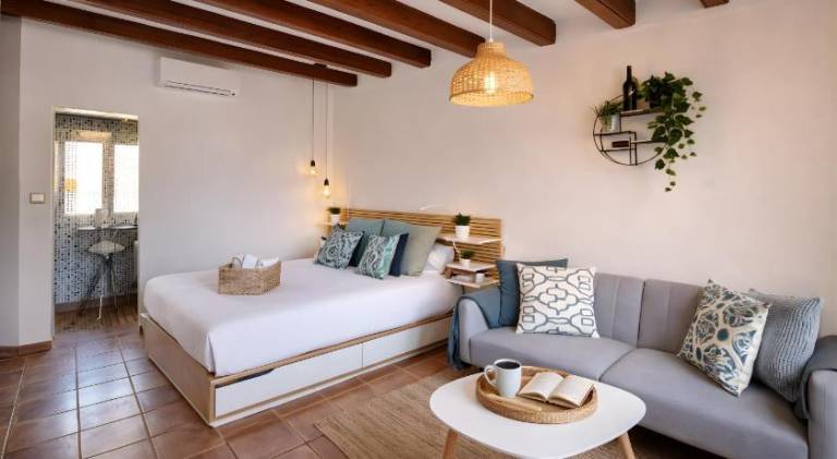 Poblenou Beach Penthouse l Loft with Private Terrace l 5 min Walk to the Beach — photo 2