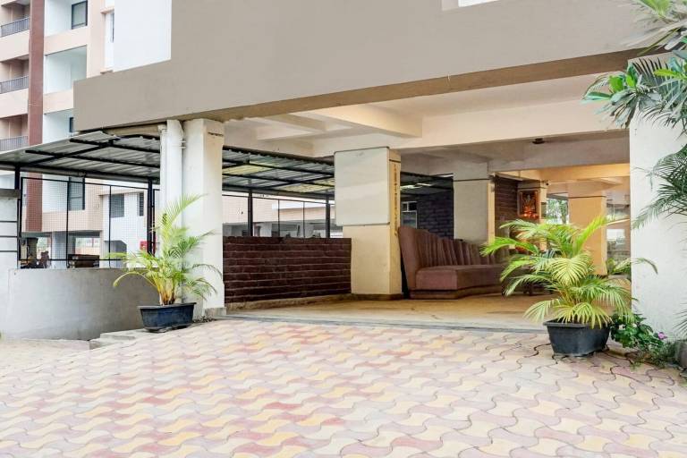 Super Collection O Mundhwa Chowk formerly Opal Suites