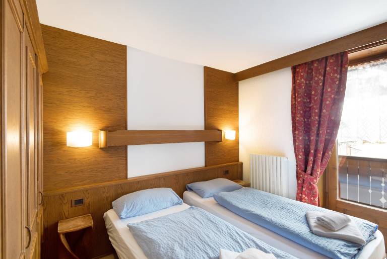 Apartment "Casa San Marco N 9" with Mountain View, Garden & Wi-Fi in Livigno