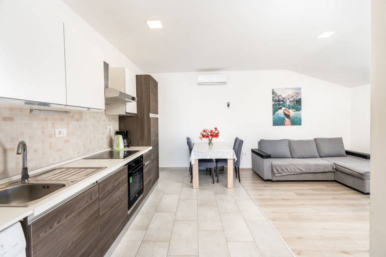 Fully equipped apartment with terrace & barbecue | Sea view | Pet-friendly — photo 2