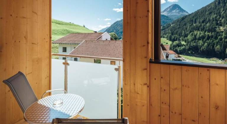 Pleasant serviced apartment with patio, sauna & garden | Pet-friendly — photo 4