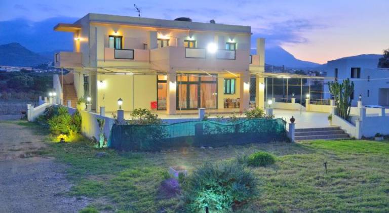Girogiali Apts in Kissamos
