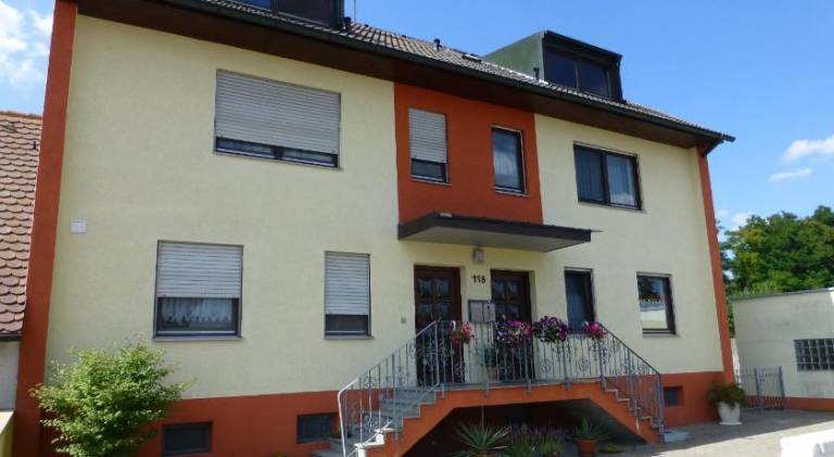 Pleasant holiday apartment with pool | Pets allowed in Nuremberg