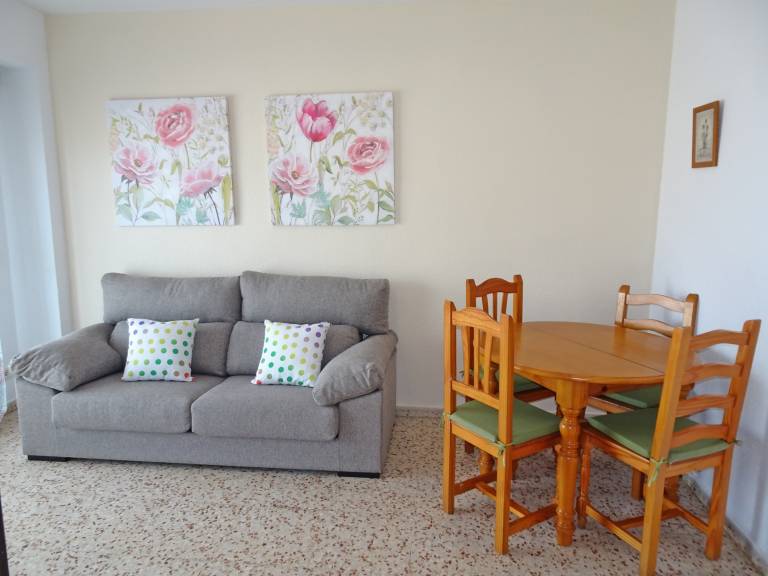 Wonderful holiday apartment with garden, patio & pool | Close to the beach | Dogs allowed — photo 5