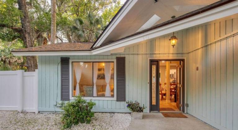 Big house with pool | Beach nearby | Good for workation | Pets are welcome — photo 5