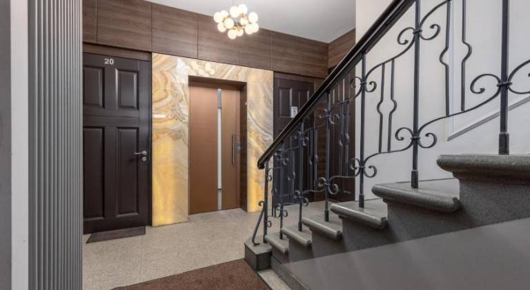 Apartment | Next to Nativity Cathedral — photo 4