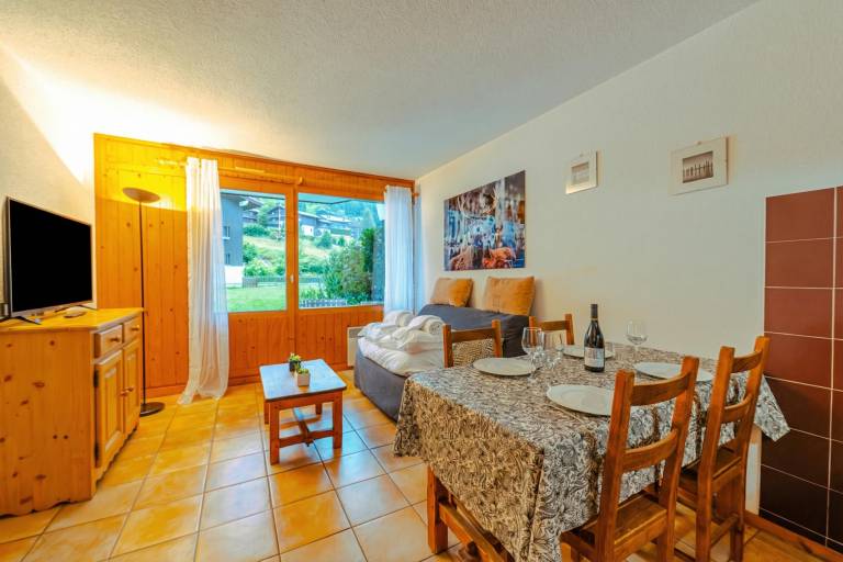 Fully equipped studio with garden & patio | Mountain view | Next to the ski | Pets allowed — photo 2