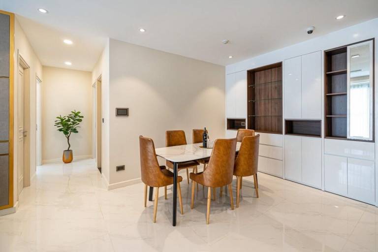 Apartment with pool, garden & hot tub | Close to Bến Thành Market | Good for workation — photo 5