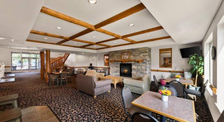 Rodeway Inn & Suites Tomahawk — photo 2