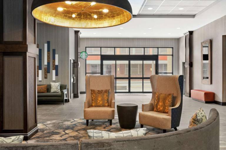 Hampton Inn & Suites Kansas City Downtown Crossroads — photo 5