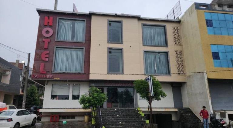 Hotel Panther Iscon Road Patrakar Colony — photo 4