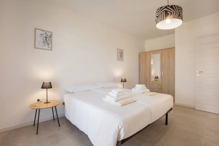 Fully equipped holiday apartment with yard, pool & patio | Dogs allowed — photo 3