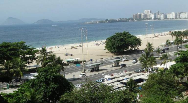 Apartment with 1 room for 5 persons in Leme