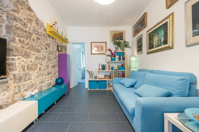 Apartment with garden & patio | Garden view — photo 4