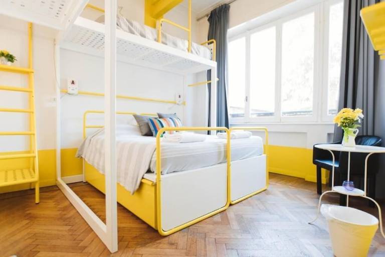 Hostel Como