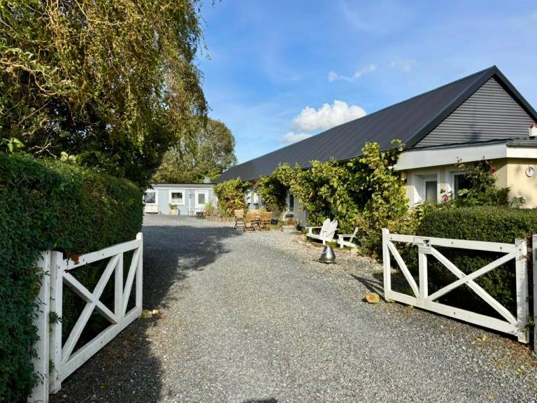 Children-friendly farm with barbecue, yard & terrace | Nature view | Beach nearby | Pets are welcome — photo 2