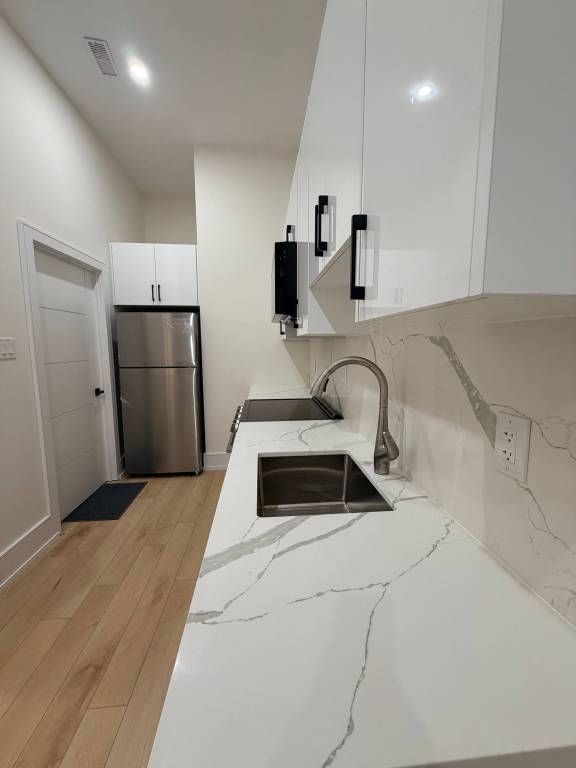 1200 m&sup2; Privatzimmer