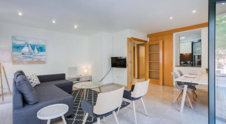 Holiday apartment | Close to Girona Cathedral — photo 2