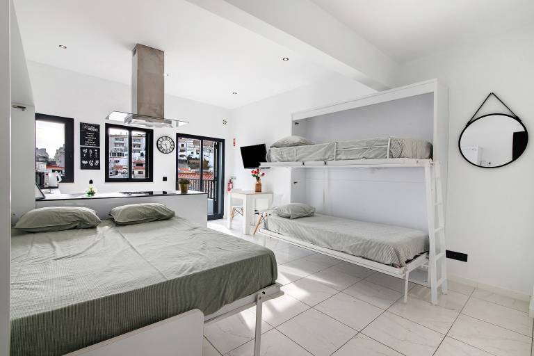 Studio with 1 room for 4 persons — photo 2