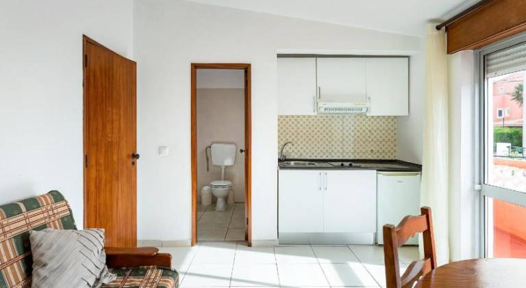 Rental apartment with pool | Close to the beach | Pets allowed in Lagos