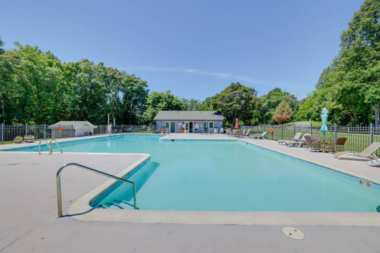 Smith Mountain Lake Home w/ Private Hot Tub & Dock — photo 2