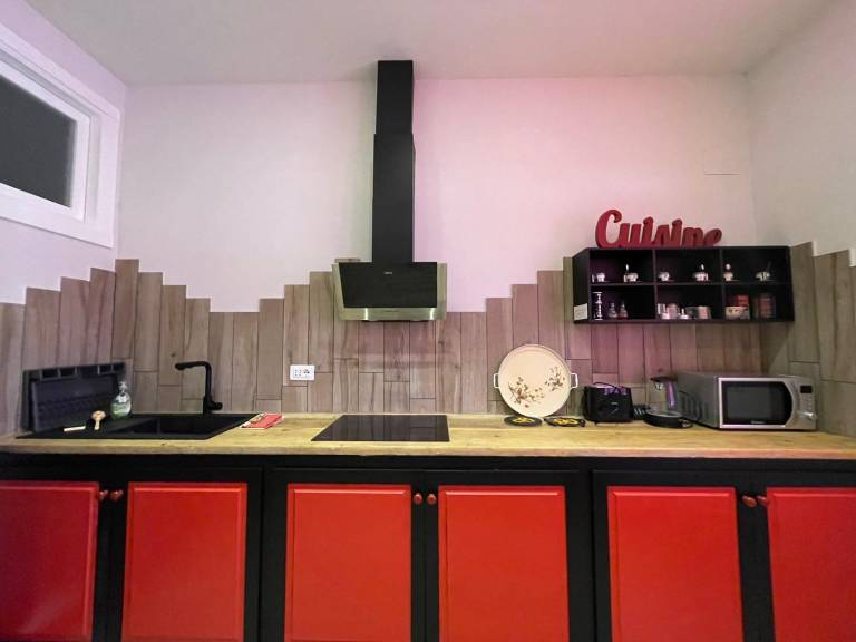 Children-friendly pleasant vacation home with barbeque, private pool & terrace | Panoramic view | Dogs allowed — photo 2