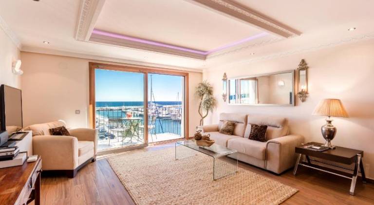 Holiday apartment with terrace — photo 2