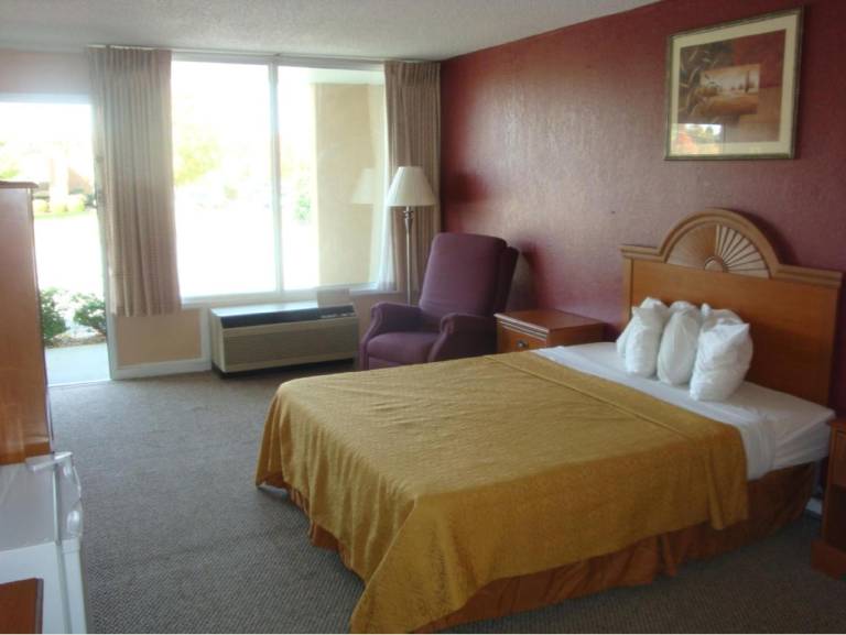 Americourt Extended Stays — photo 2