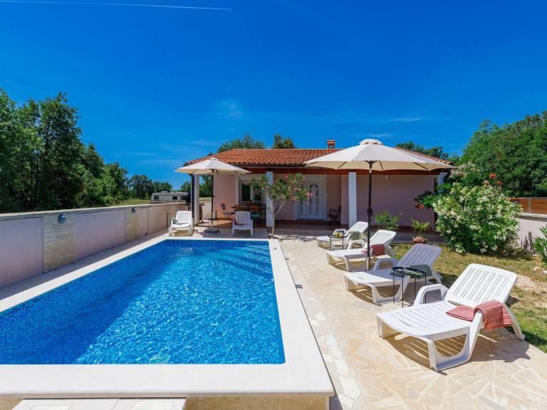 House Krnica, Marčana