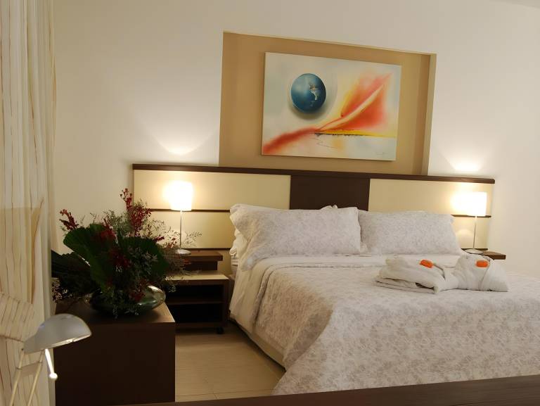 Mondrian Suite Hotel in São José dos Campos