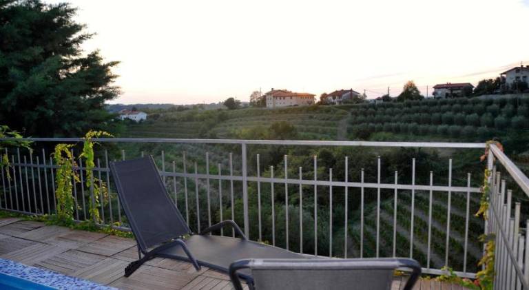 Apartma Ceglo