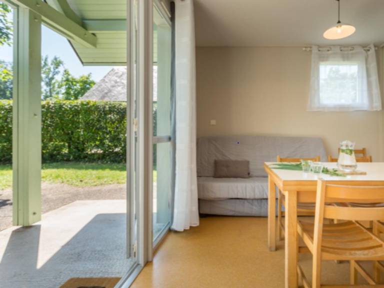 Pleasant chalet with patio | Pets are welcome — photo 5